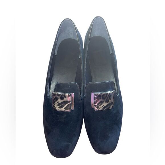 Ros Hommerson
Size 12N 50
Smoking Loafers
Ros Hommerson
Leather/Manmade - Picture 2 of 5